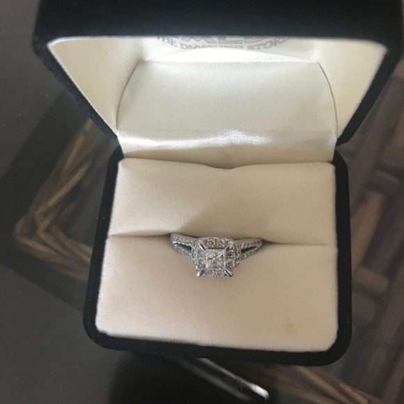 Wedding Ring - Picture 2 of 5